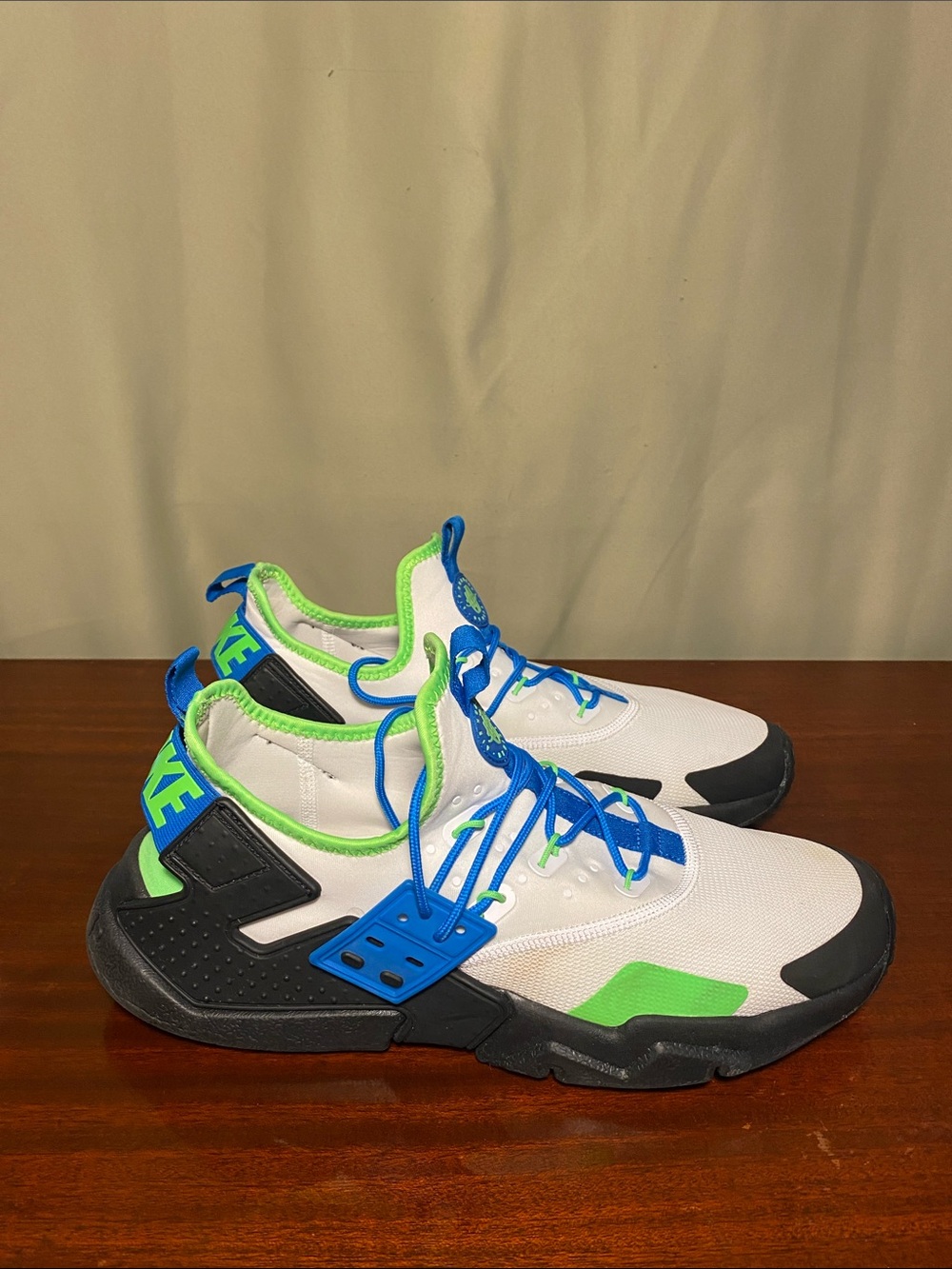 Nike Air Huarache Drift Scream Green Training Shoes AH7334-102 Mens 11.5